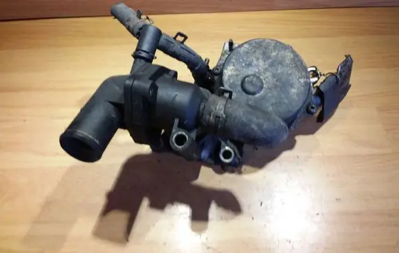 Ford Transit Vacuum pump 72245410B