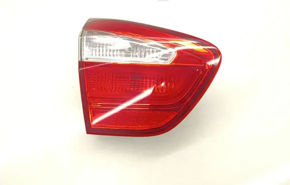 KIA Rio Tailgate rear/tail lights 924031W2