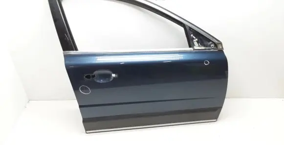 Volvo XC70 Front door