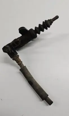 KIA Sorento Clutch slave cylinder 