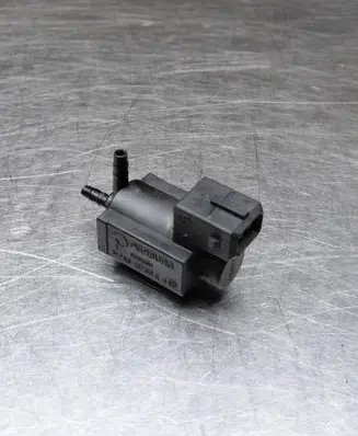 BMW 5 E60 E61 Turbo solenoid valve 1742712 72234100