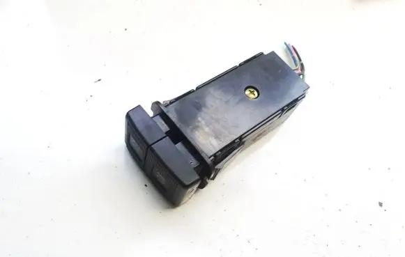 Fog light switch