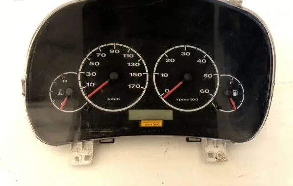 Speedometer (instrument cluster)