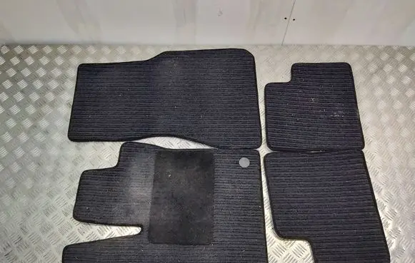 Smart ForFour II W453 Car floor mat set 