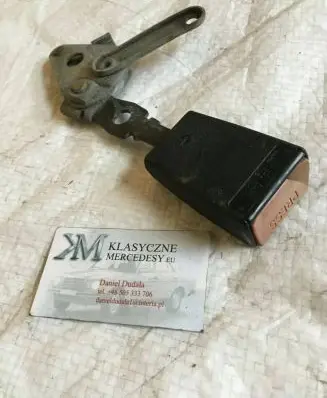 Mercedes-Benz S W126 Front seatbelt buckle 1268605469