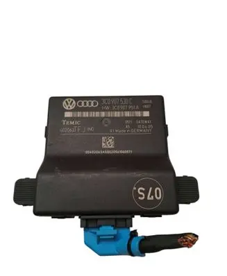 Volkswagen PASSAT B6 Gateway control module 3C0907530C 3C0907951A
