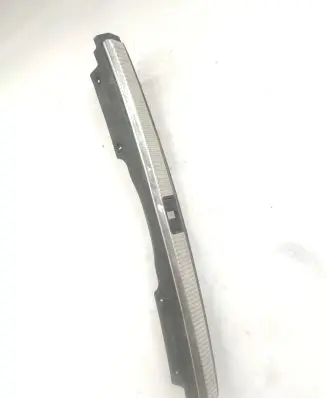 Trunk/boot sill cover protection