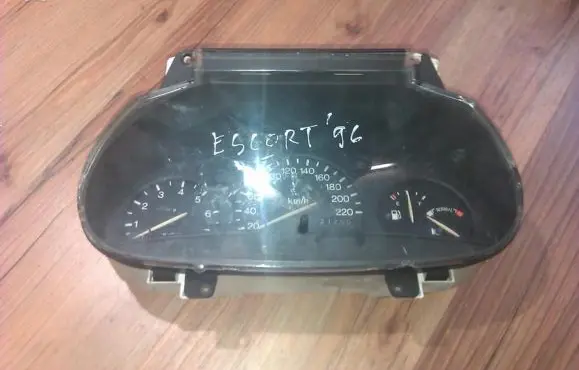 Ford Escort Speedometer (instrument cluster) 96fb10848ba