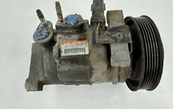Jeep Grand Cherokee Air conditioning (A/C) compressor (pump) P68021835A