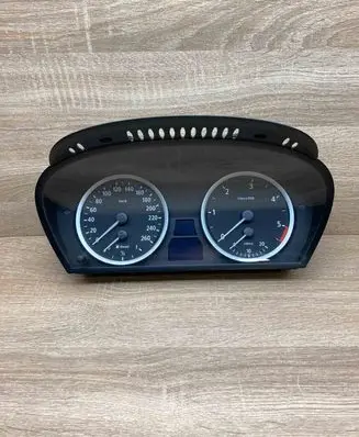 BMW 5 E60 E61 Speedometer (instrument cluster) 6983153 110080213 542