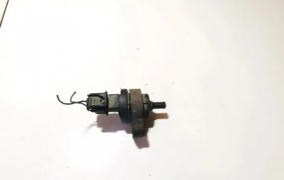 Mazda 5 Valve vacuum 