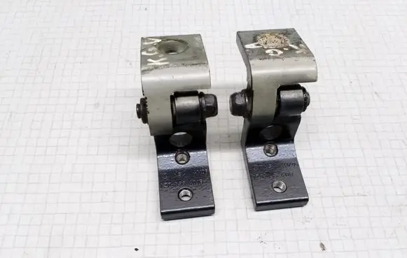 Skoda Octavia Mk2 (1Z) Rear door hinge set 1Z0833401B 1Z0833411B