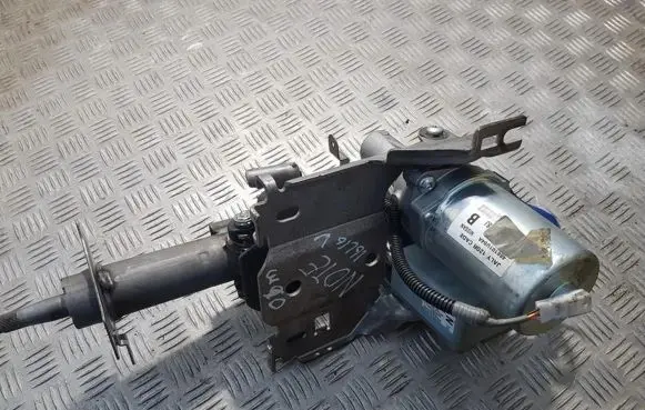 Nissan Note (E11) Power steering pump 285009u05a