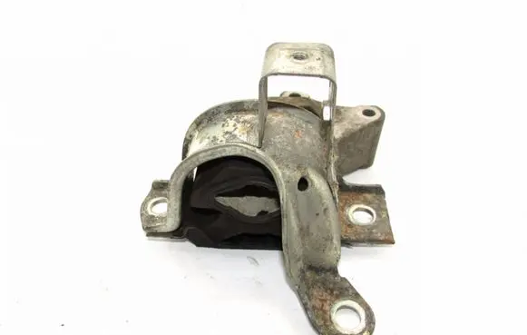 Fiat Doblo Engine mount bracket