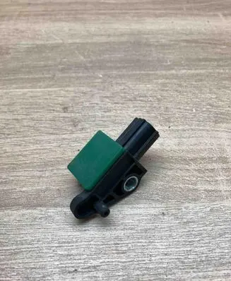 Volkswagen PASSAT B6 Airbag deployment crash/impact sensor 5N0959351 TS6