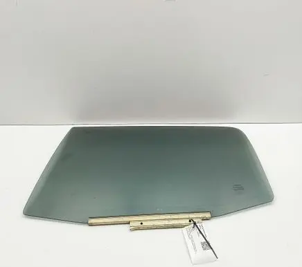 Toyota Hilux (AN10, AN20, AN30) Rear door window glass 681040K160