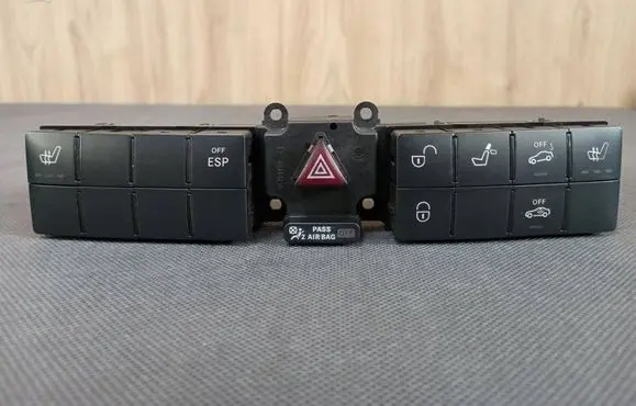 Mercedes-Benz CLK A209 C209 Hazard light switch A2038706710 2038706710