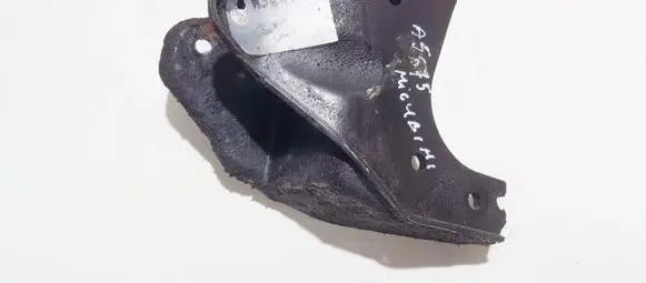 Mitsubishi Space Star Engine mounting bracket