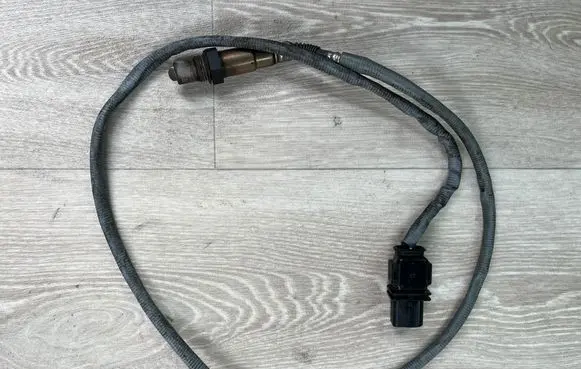 BMW 3 E92 E93 Lambda probe sensor 7558087