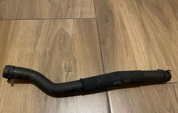 Jaguar F-Pace Engine coolant pipe/hose HK838286CC