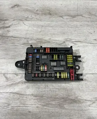 BMW 1 F20 F21 Fuse box set 9337880 19446000001