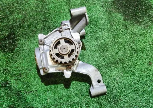 Ford Focus Oil pump 