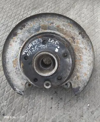 Volkswagen Touareg I Rear wheel hub spindle/knuckle 7L6505436A