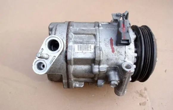 Dodge RAM Air conditioning (A/C) compressor (pump) 7SBH17C 06T000010 MC4471606742