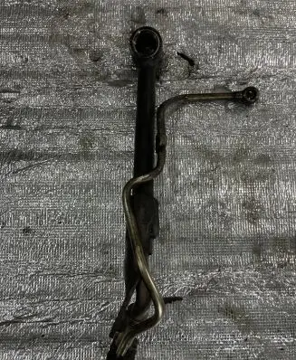 Volkswagen Caddy Turbo turbocharger oiling pipe/hose 03L145535A