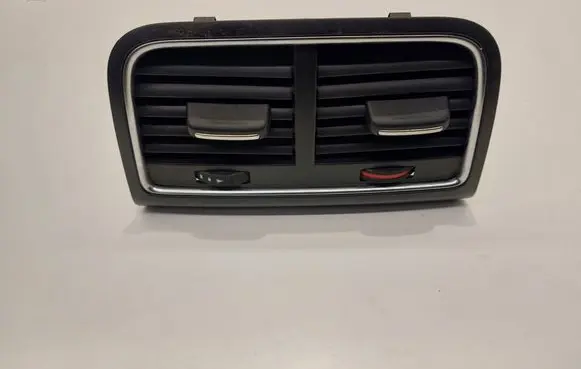 Rear air vent grill