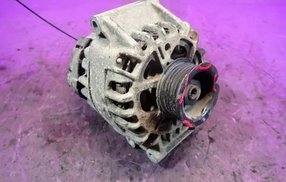 Renault Clio II Generator/alternator 
