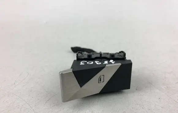 Citroen DS7 Crossback Electric window control switch 98177784DX