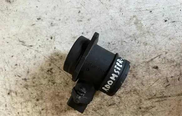 Volkswagen Touran I Mass air flow meter 038906461b
