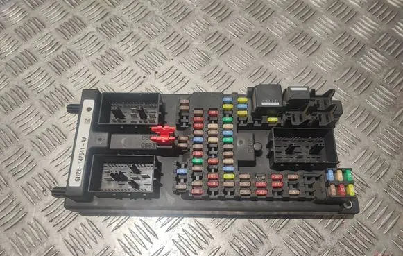 Land Rover Discovery 4 - LR4 Fuse box set GH2214F041