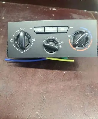 Peugeot 207 Climate control unit N102080F 699100