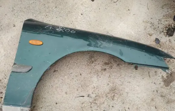 Mazda 626 Fender