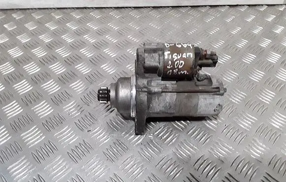 Volkswagen Tiguan Starter motor 02M911024A