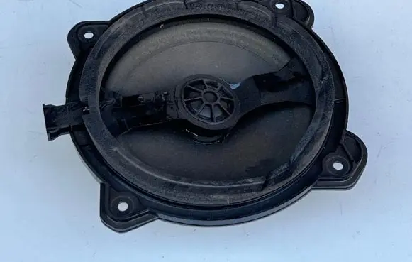 Audi A3 S3 A3 Sportback 8P Front door speaker 7606500098 8H0035411