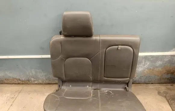 Nissan Navara D40 Rear seat 