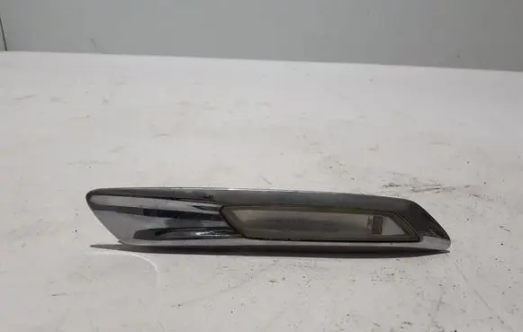 BMW 5 F10 F11 Front fender indicator light 7154167