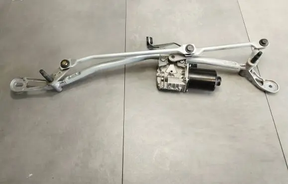 BMW 7 G11 G12 Front wiper linkage and motor 7450483