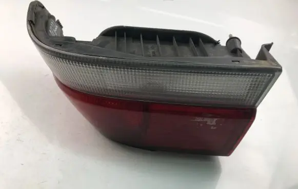 Subaru Legacy Tailgate rear/tail lights 22020579