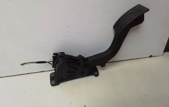 Mazda 3 I Accelerator throttle pedal 4M519F836AH 6PV00864101