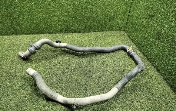 Renault Trafic III (X82) Engine coolant pipe/hose 924106155R 93450198 93456076