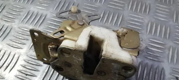 Mitsubishi Pajero Front door lock