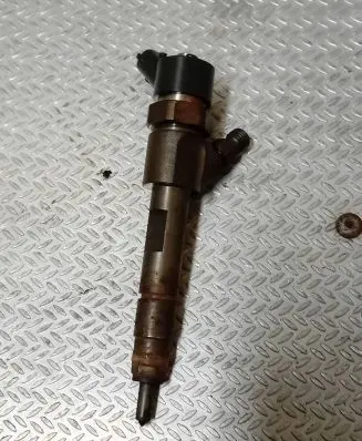 Renault Trafic II (X83) Fuel injector 0445110110b