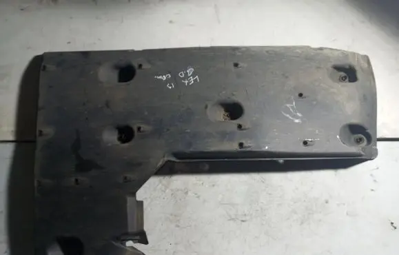 Lexus IS 220D-250-350 Engine splash shield/under tray 5816553020
