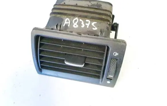 Ford Mondeo Mk III Dash center air vent grill