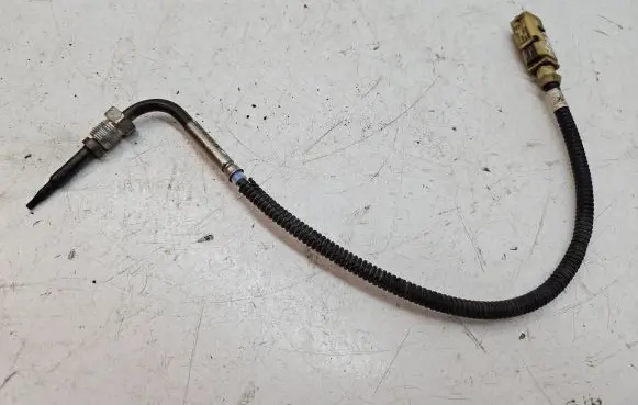 Volkswagen Amarok Exhaust gas temperature sensor 059906088CN
