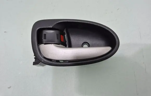 Toyota Yaris Front door interior handle 692060D90